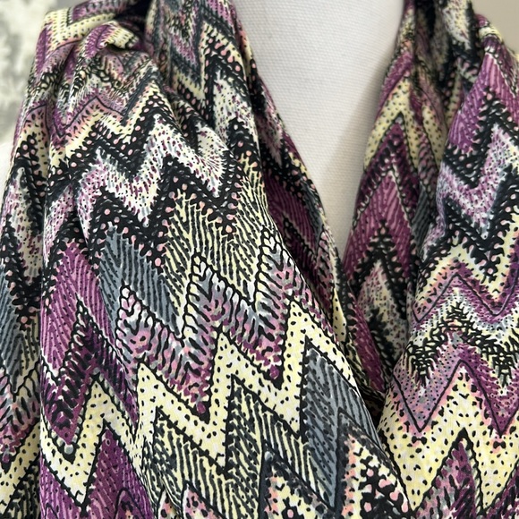 Scarves-Lot of 2 - Picture 4 of 5